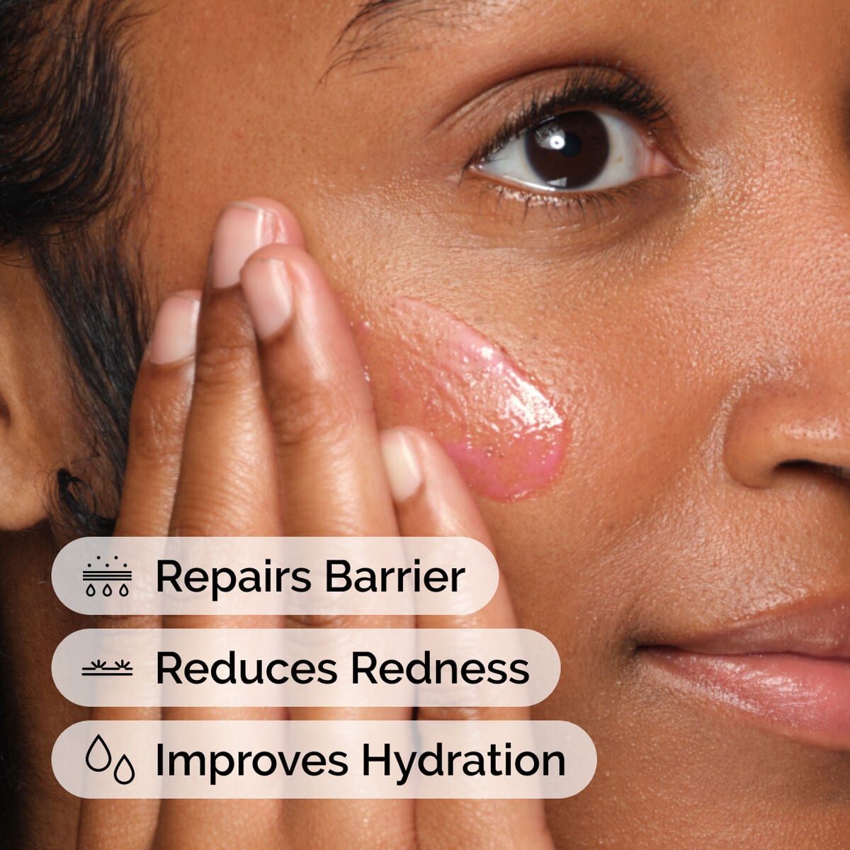 soothing-and-barrier-support-serum-set-p0 ord-soothing-barrier-support-serum-model-application-with-benefits.jpg